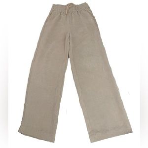 SOFT CREAM COLORED SWEATPANTS